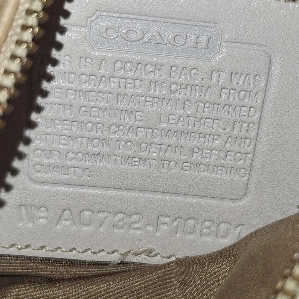 Coach signature Bag - Picture 7 of 8